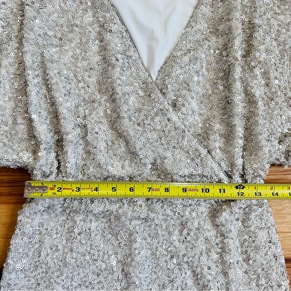 Saylor Tory Silver Short Sleeve Silver Sequin Mini Dress XSmall NWT - Picture 13 of 16